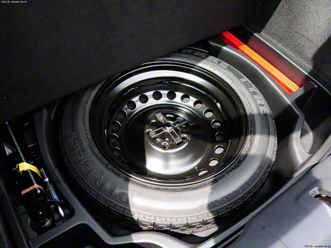 2012�� 2.0L Aktiv �ֶ���װ��