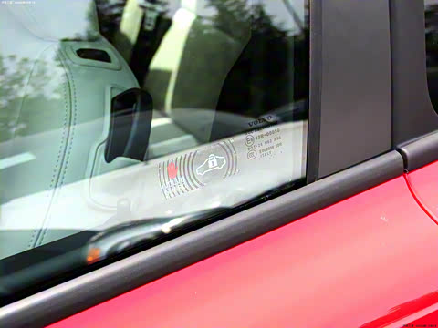 2012�� 2.0L Aktiv �ֶ���װ��