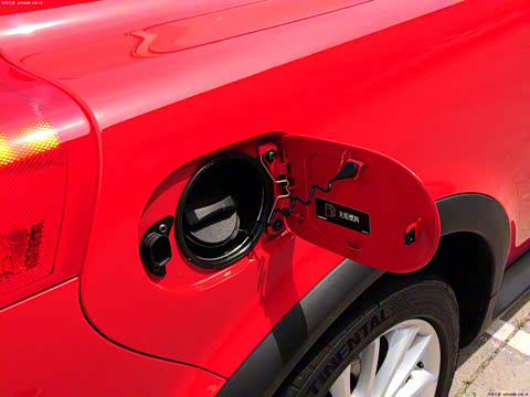 2012�� 2.0L Aktiv �ֶ���װ��