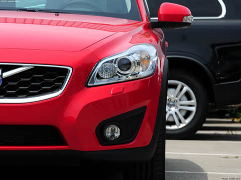 2012�� 2.0L Aktiv �ֶ���װ��