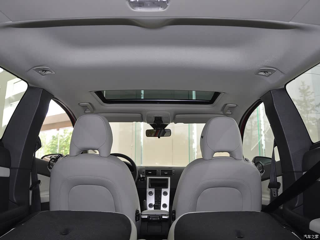 沃尔沃(进口) 沃尔沃c30 2012款 2.0l aktiv 炫动套装版