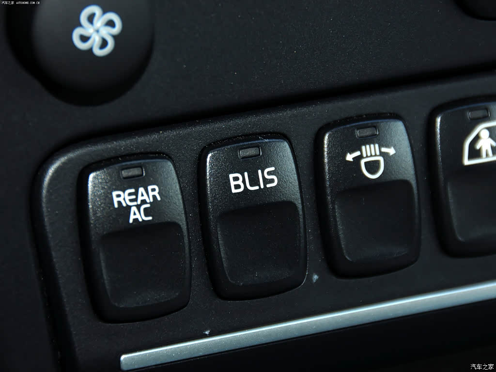 沃尔沃xc90 2012款 3.