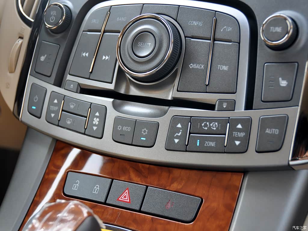 通用别克 君越 2011款 eassist 2.4l雅致版