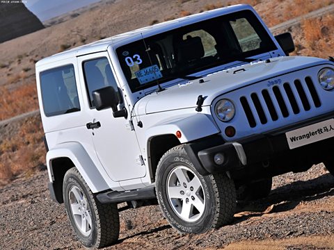 2012 3.6L Sahara Ű