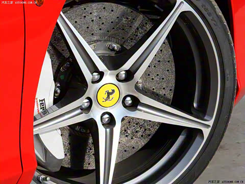 2013�� 4.5L Spider