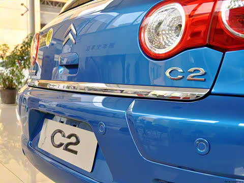 2012�� 1.6L �Զ��˶���