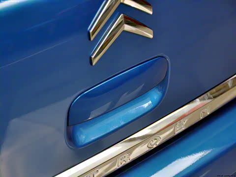 2012�� 1.6L �Զ��˶���