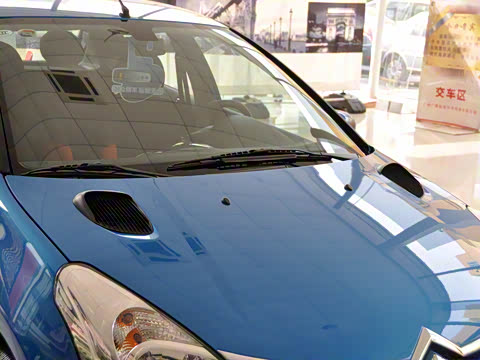 2012�� 1.6L �Զ��˶���