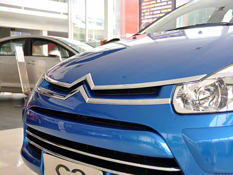 2012�� 1.6L �Զ��˶���