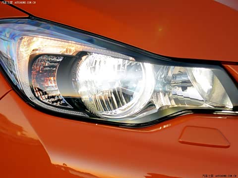 2012�� 2.0i ������