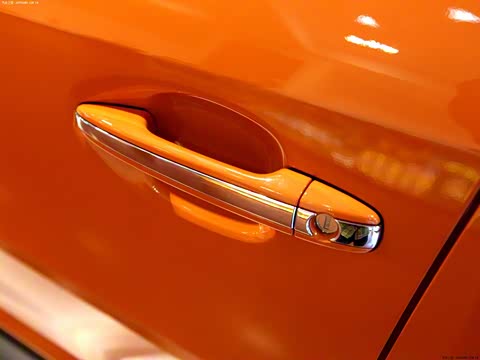 2012�� 2.0i ������