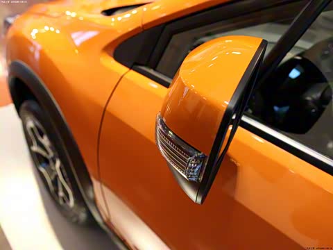 2012�� 2.0i ������