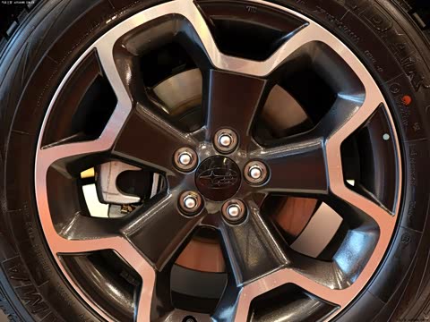 2012�� 2.0i ������