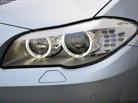 2013�� ActiveHybrid 5