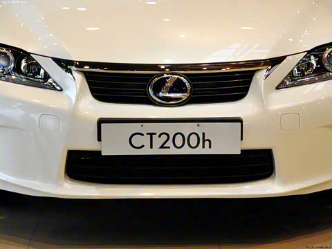 2012�� CT200h ������