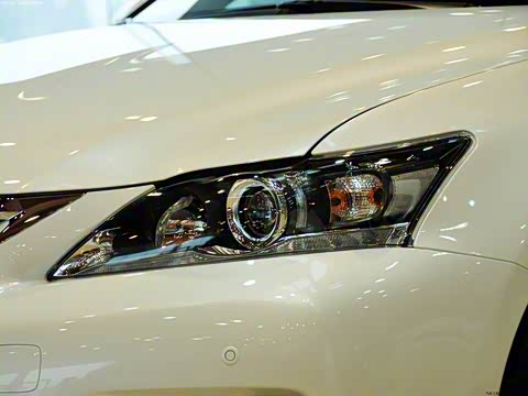 2012�� CT200h ������