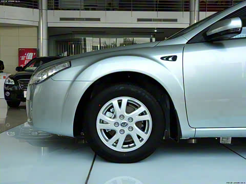 2012�� 1.6L �ֶ������