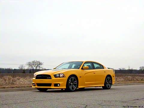 2012�� 6.4L SRT8 Super Bee