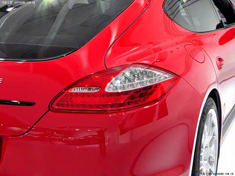 2012�� Panamera GTS 4.8L