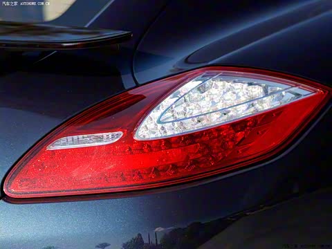 2012�� Panamera GTS 4.8L