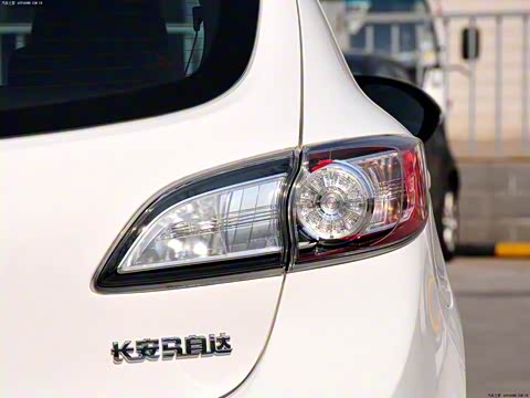 2012�� ���� 2.0L �ֶ��˶���