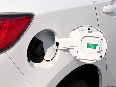 2012�� ���� 2.0L �ֶ��˶���