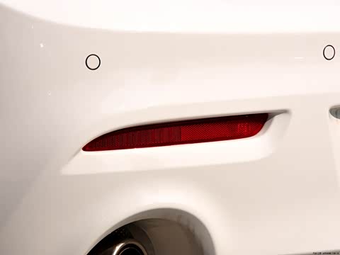 2012�� ���� 2.0L �ֶ��˶���