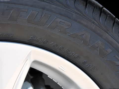 2012�� ���� 2.0L �ֶ��˶���