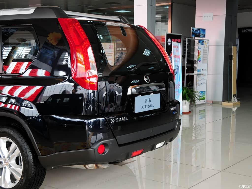 东风日产 奇骏 2012款 2.5l cvt豪华版 4wd