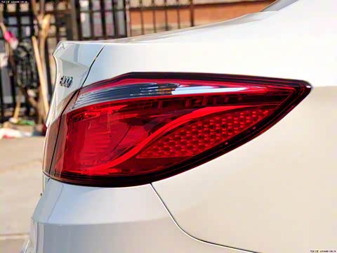 2012�� 1.6L �Զ������ ��IV