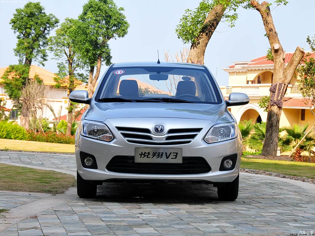 2012款 1.3l 手动豪华型 国v