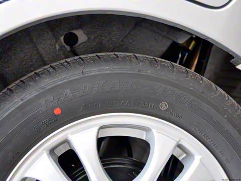 2012�� 1.3L �ֶ������� ��V