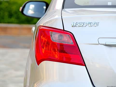 2012�� 1.3L �ֶ������� ��V