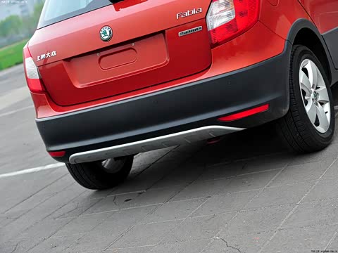 2012�� 1.6L Scout