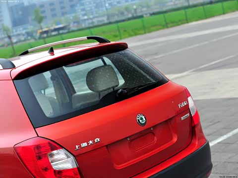 2012�� 1.6L Scout