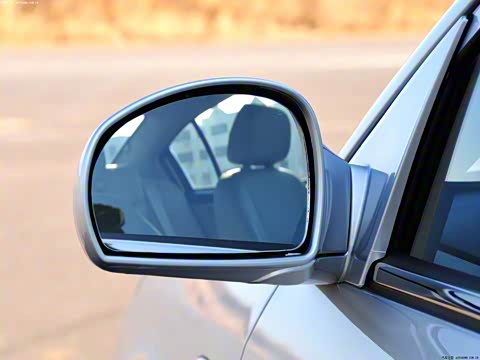 2012�� 1.6L �ֶ�������