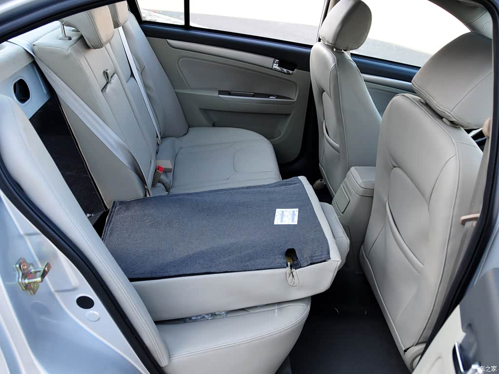 奇瑞汽车 瑞麒g3 2012款 1.6l 手动豪华型