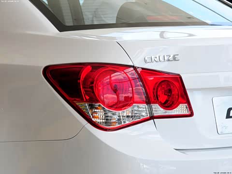 2012�� 1.6L SL MT