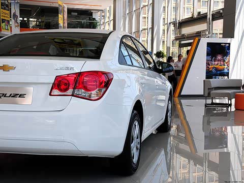 2012�� 1.6L SL MT