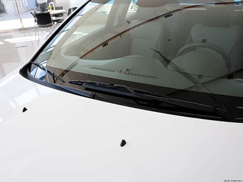 2012�� 1.6L SL MT