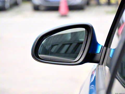 2012�� XT 1.6T ʱ���˶���