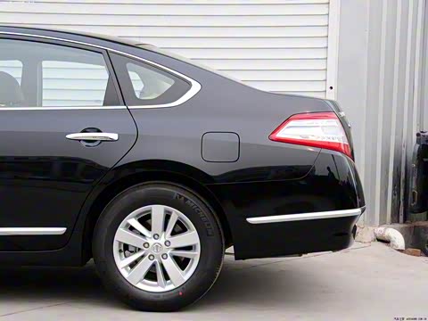 2012�� 2.0L XL������