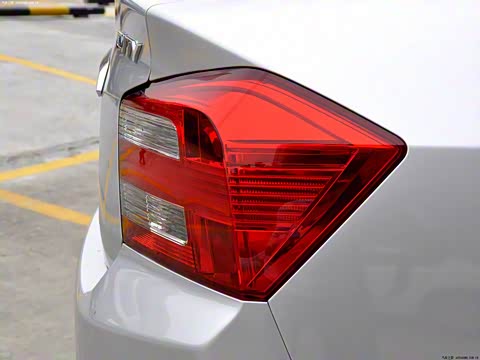 2012�� 1.5L �Զ���Ӣ��