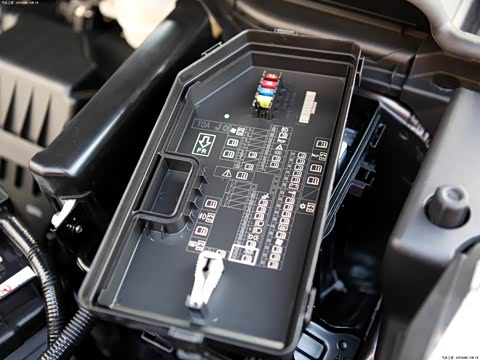 2012�� 2.0L ���������