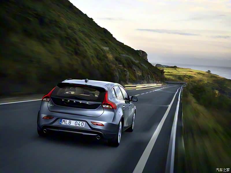 沃尔沃(进口) 沃尔沃v40 2013款 2.0t t5 prestige