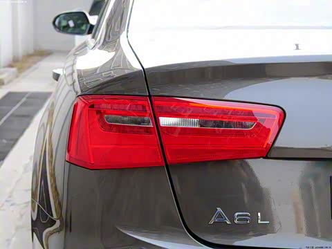 2012�� 30 FSI ������