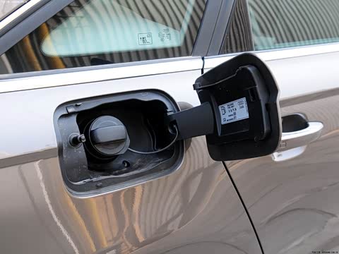 2012�� 30 FSI ������