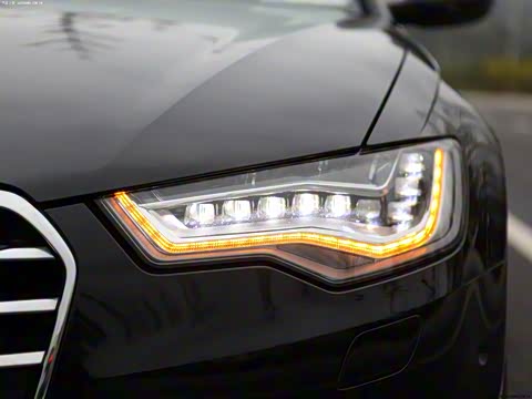 2012�� 50 TFSI quattro ������