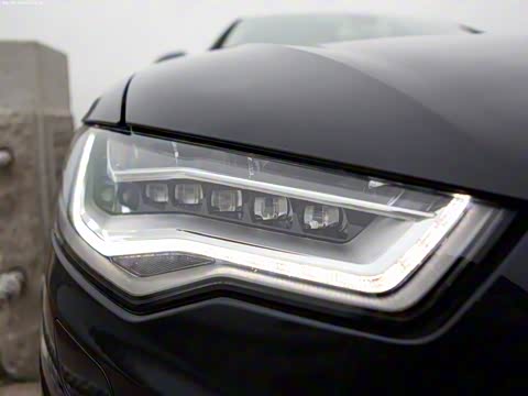 2012�� 50 TFSI quattro ������