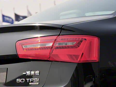 2012�� 50 TFSI quattro ������